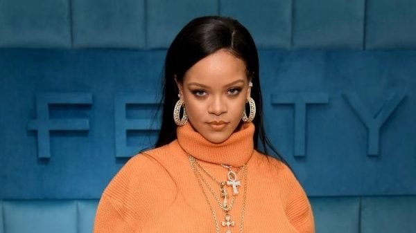 rihanna-fala-da-vida-como-cantora-minha-maneira-de-extravasar