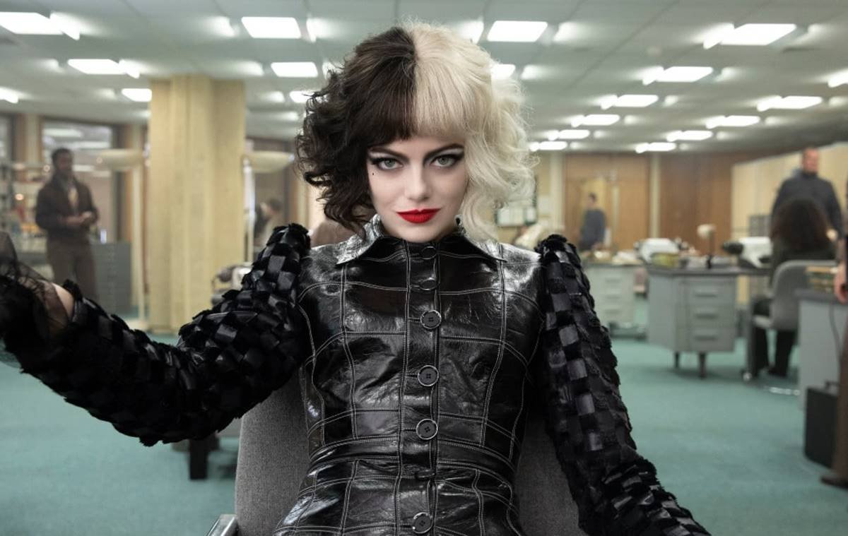 Cruella, interpretado por Emma Stone