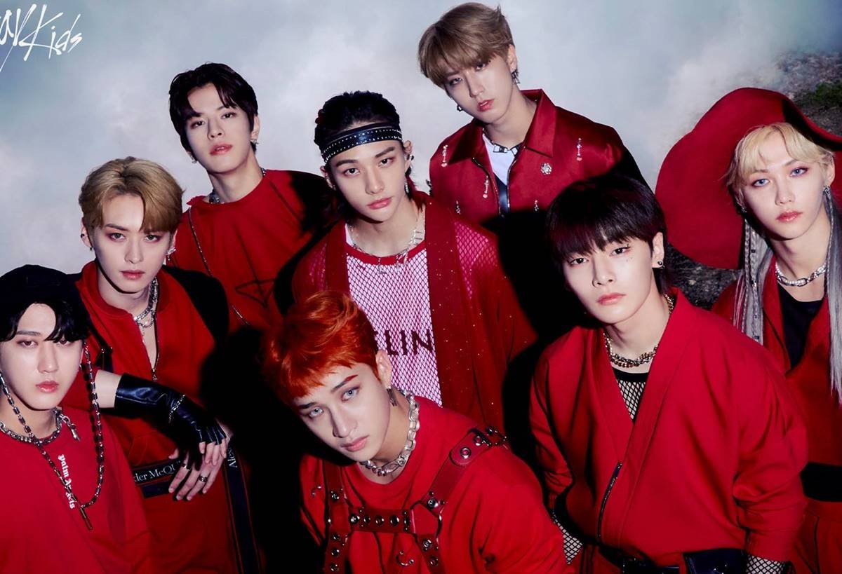 Stray Kids lança álbum de NOEASY