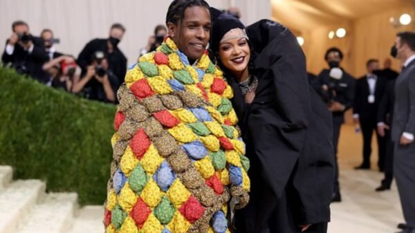 Rihanna e o namorado A$AP Rocky no MET Gala 2021