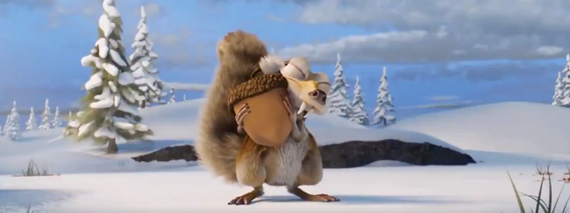 Scrat, o esquilo de A Era do Gelo, finalmente consegue pegar a noz