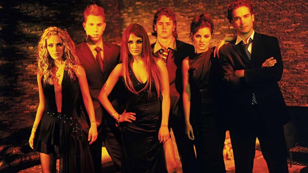 Rebelde - RBD - Nuestro Amor - Me Voy - Feliz Cumpleaños - Este Corazón - Así Soy Yo - Aún Hay Algo - A Tu Lado - Fuera - Qué Fue Del Amor - Qué Hay Detrás - Tras de Mí - Sólo Para Ti - Una Canción - Liso, Sensual - capa